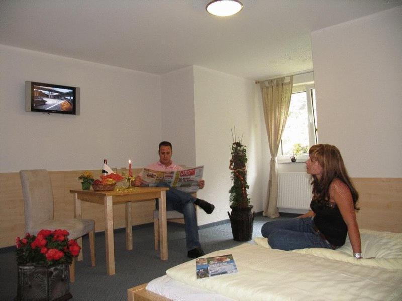 Hotel & Gasthaus Sterngrund تسيلا-ميليس المظهر الخارجي الصورة